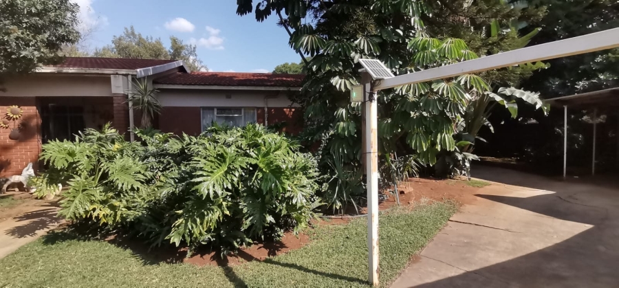 3 Bedroom Property for Sale in Mooinooi North West